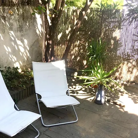 Dans Maison, Independant Et Jardin *