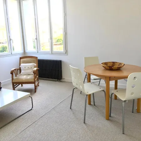 Apartamento Dans Maison, Indépendant Et Jardin