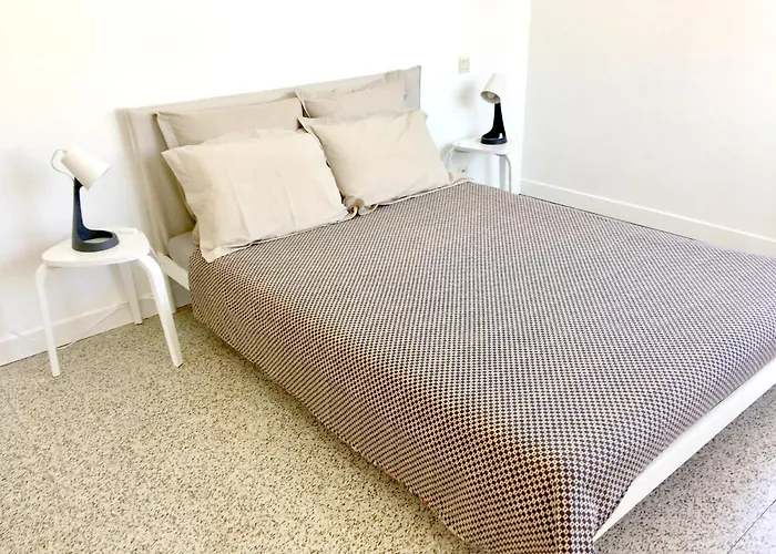 Apartamento Dans Maison, Indépendant Et Jardin *